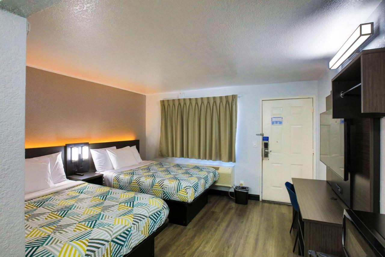Double Room Disability Access Roll Shower