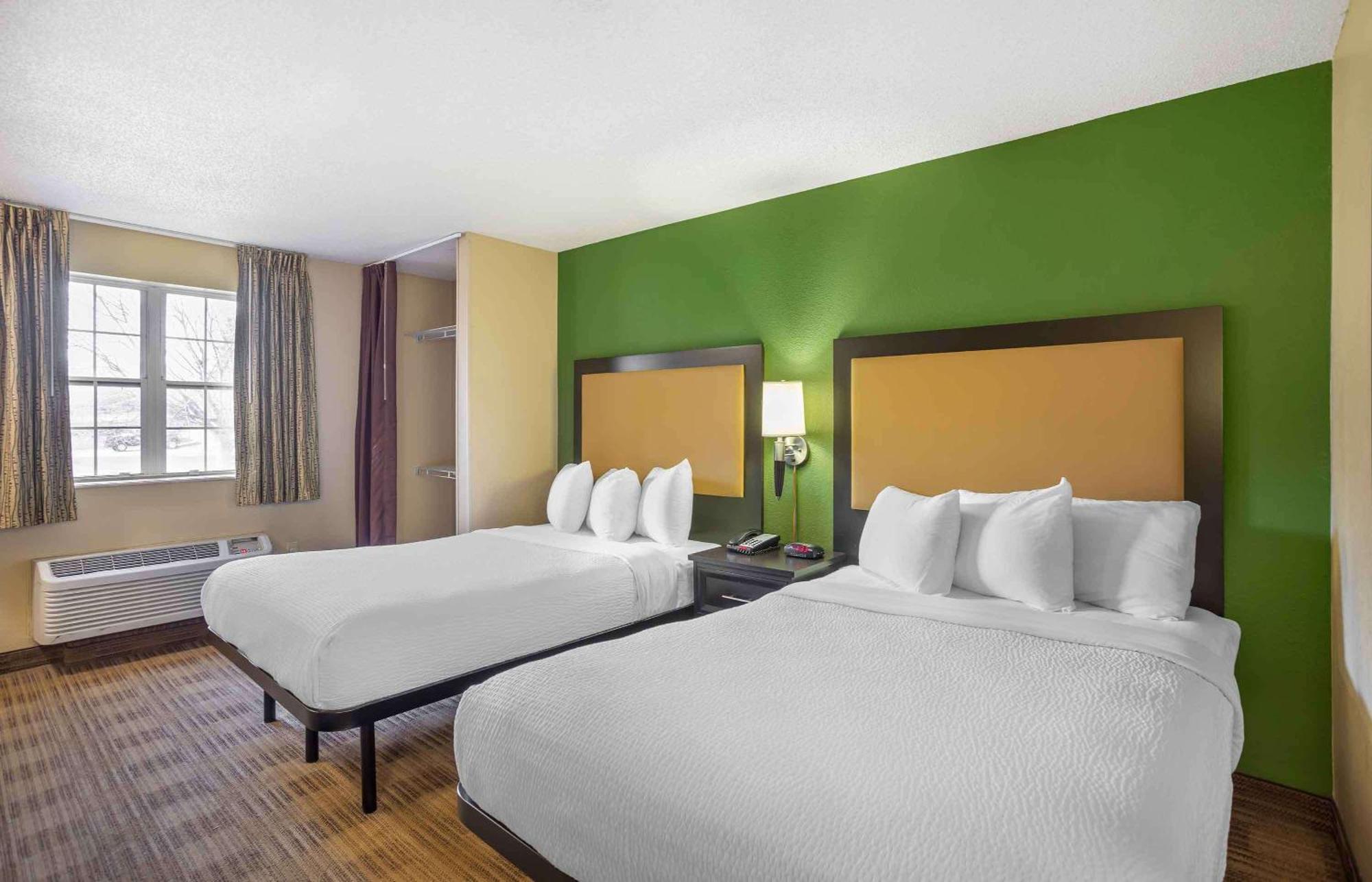 2 Full Beds | Non-Smoking Kitchen