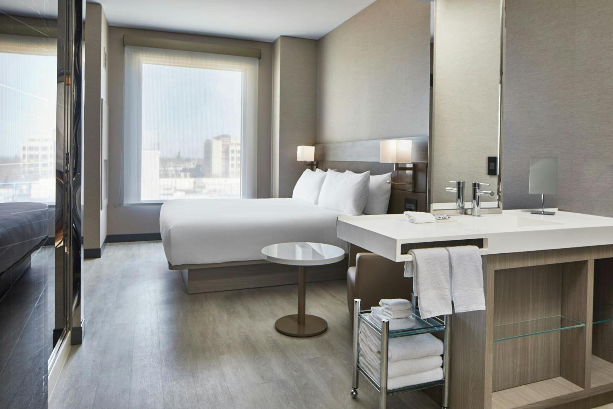 Standard King Room with Sofa Bed - Hearing Accessible