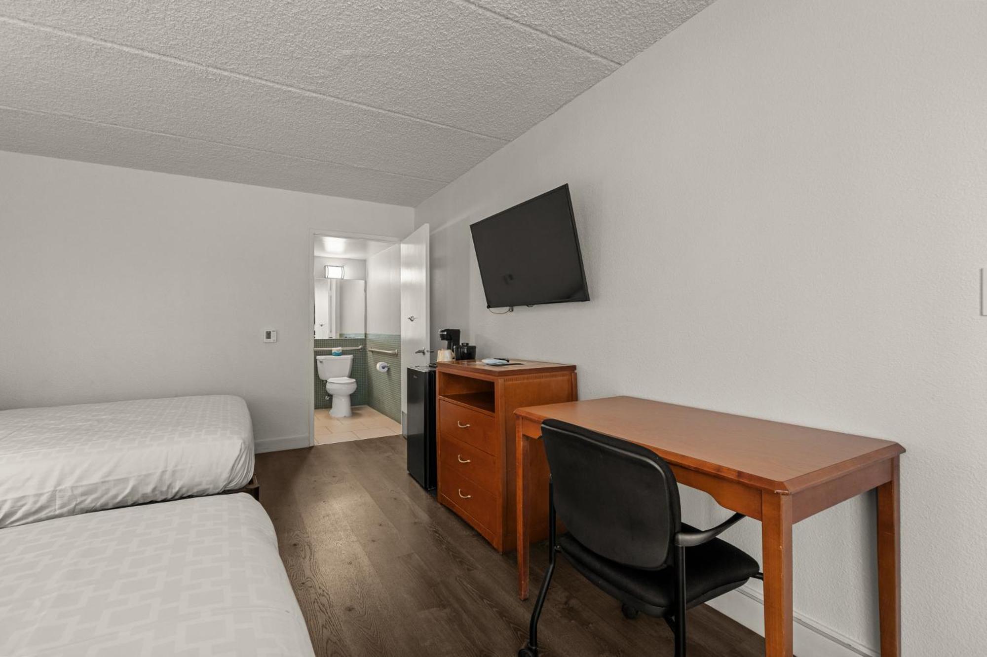 Queen Room with Two Queen Beds - Disability Access