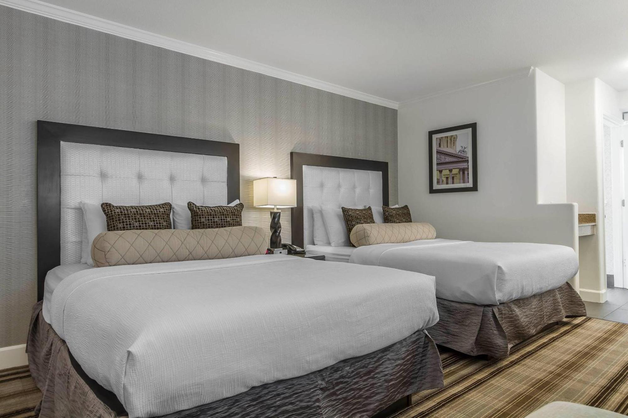 Queen Room Two Queen Beds Non-Smoking
