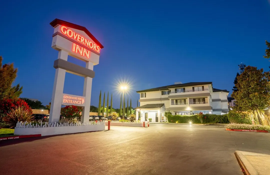 Governors Inn Hotel-1
