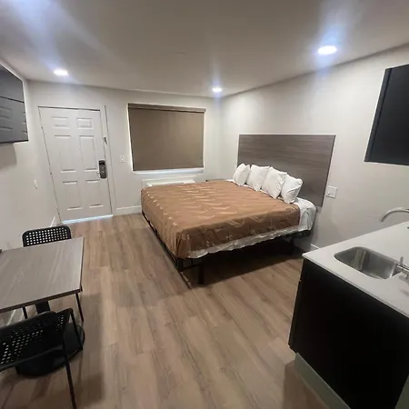 Value Suites Extended Stay-3
