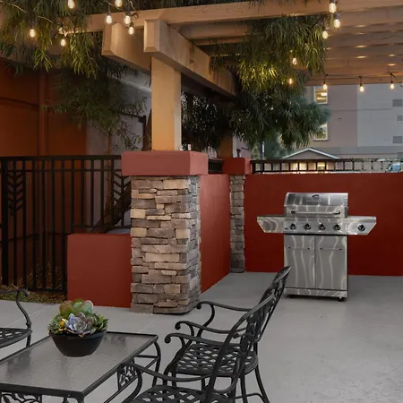 Larkspur Landing Extended Stay Suites Sacramento-2