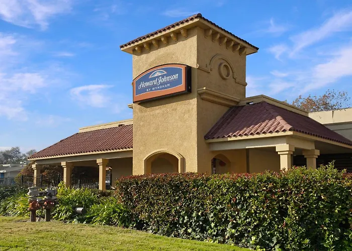 Howard Johnson By Wyndham Sacramento Downtown