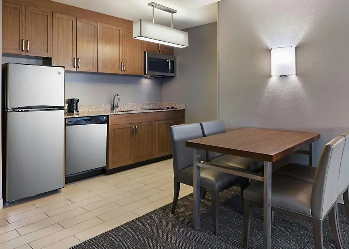 Courtyard By Marriott Sacramento Midtown Hotel