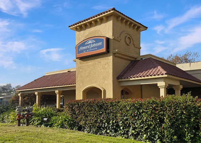 Howard Johnson By Wyndham Sacramento Downtown